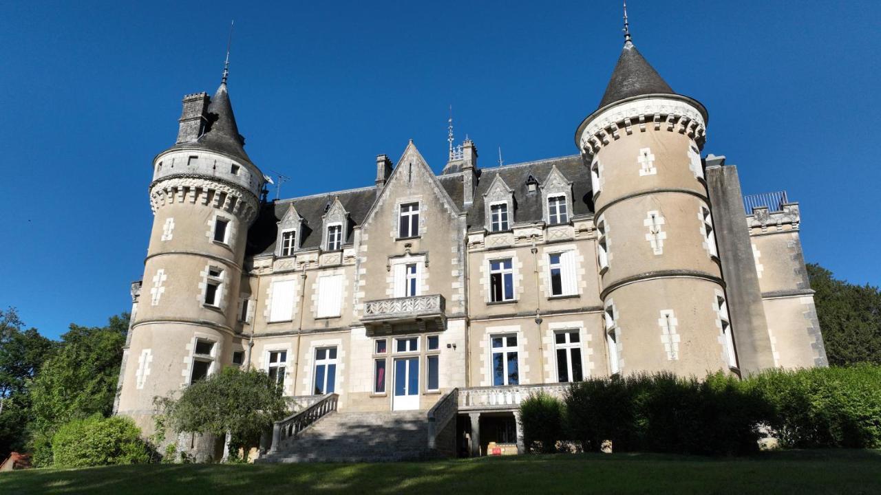Chateau De La Rose Cluis Екстериор снимка